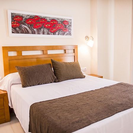 Apartamentos Fenix Beach Roquetas de Mar Ngoại thất bức ảnh